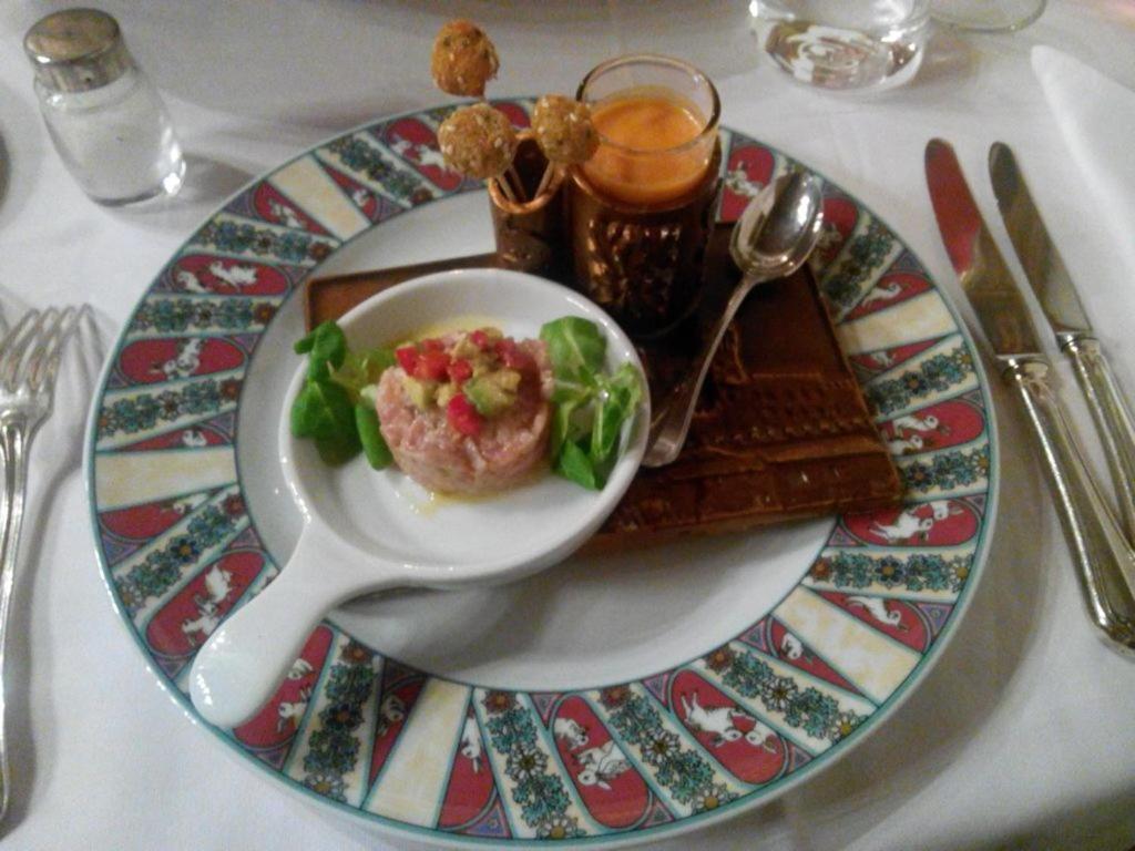 Castello Di Pavone Hotel Pavone Canavese Eksteriør billede