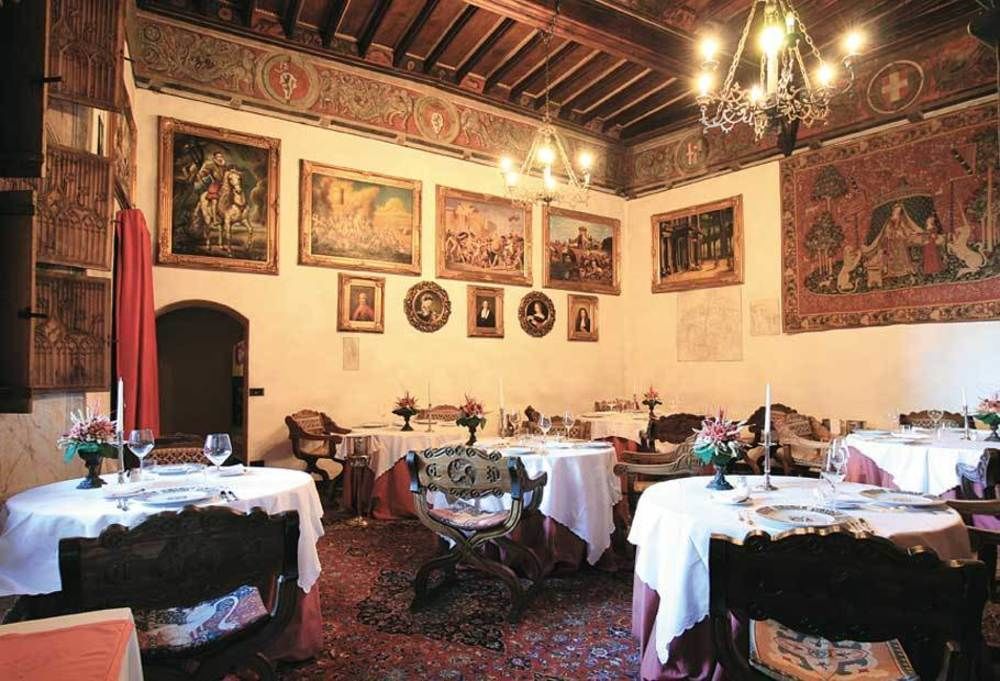Castello Di Pavone Hotel Pavone Canavese Eksteriør billede