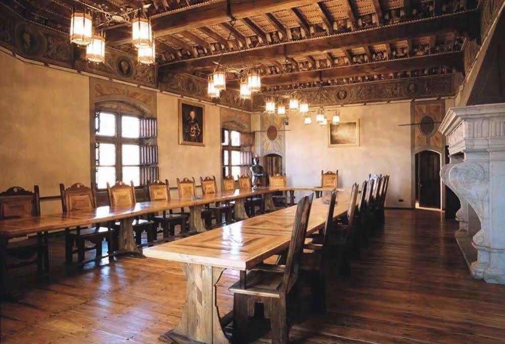 Castello Di Pavone Hotel Pavone Canavese Eksteriør billede